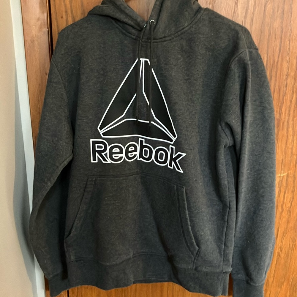 Reebok Black Sweatshirt with Iconic Logo